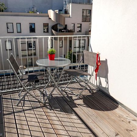 Red Monkey Vienna Apartment Exterior photo